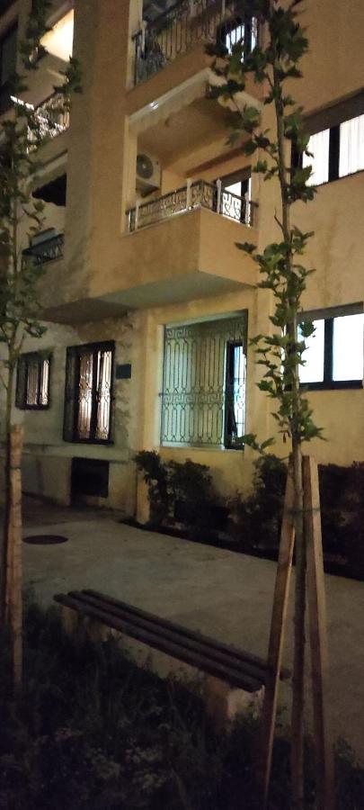 Apartman Tanya Lägenhet Podgorica Exteriör bild