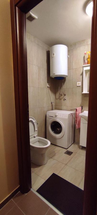 Apartman Tanya Lägenhet Podgorica Exteriör bild